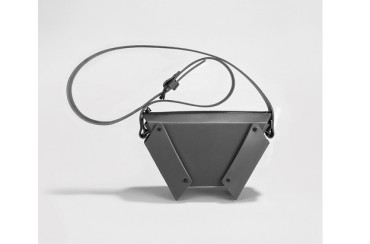 fleetilya ss14 winged box bag grey large1