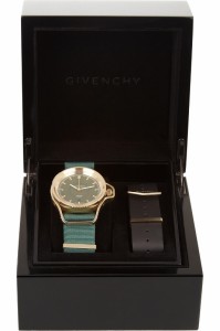 givenchy watch3 533x800
