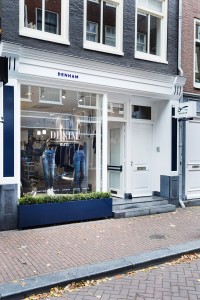 Denham The Jeanmaker Opens Women's Denim Bar 10 DENHAM Denim bar 8859