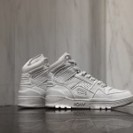 Thesnobette DKNY PONY 7