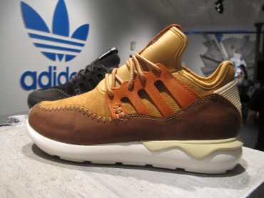 AdidasTubular 5