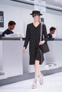 Chanel Ready To Wear Spring 2016 45 16S40.jpg.fashionImg.hi