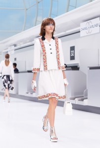 Chanel Ready To Wear Spring 2016 68 16S63.jpg.fashionImg.hi