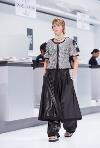 Chanel Ready To Wear Spring 2016 101 16S94.jpg.fashionImg.hi