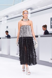 Chanel Ready To Wear Spring 2016 102 16S95.jpg.fashionImg.hi