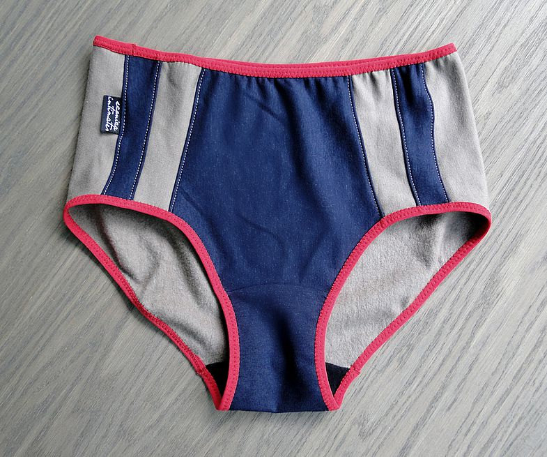 Econica's Cashmere Colorblock Panties | SNOBETTE