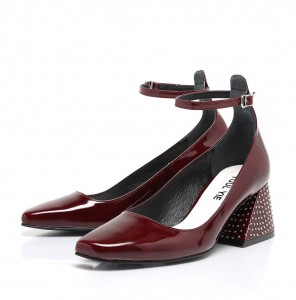 Yuul Yie Shoes Are Perfect For City Dwellers 10 snobette yuulyie studded heel strap pumps 2