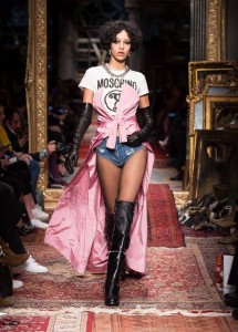 moschinoaw16 2