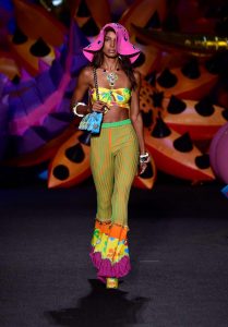 MoschinoJeremyScott 37