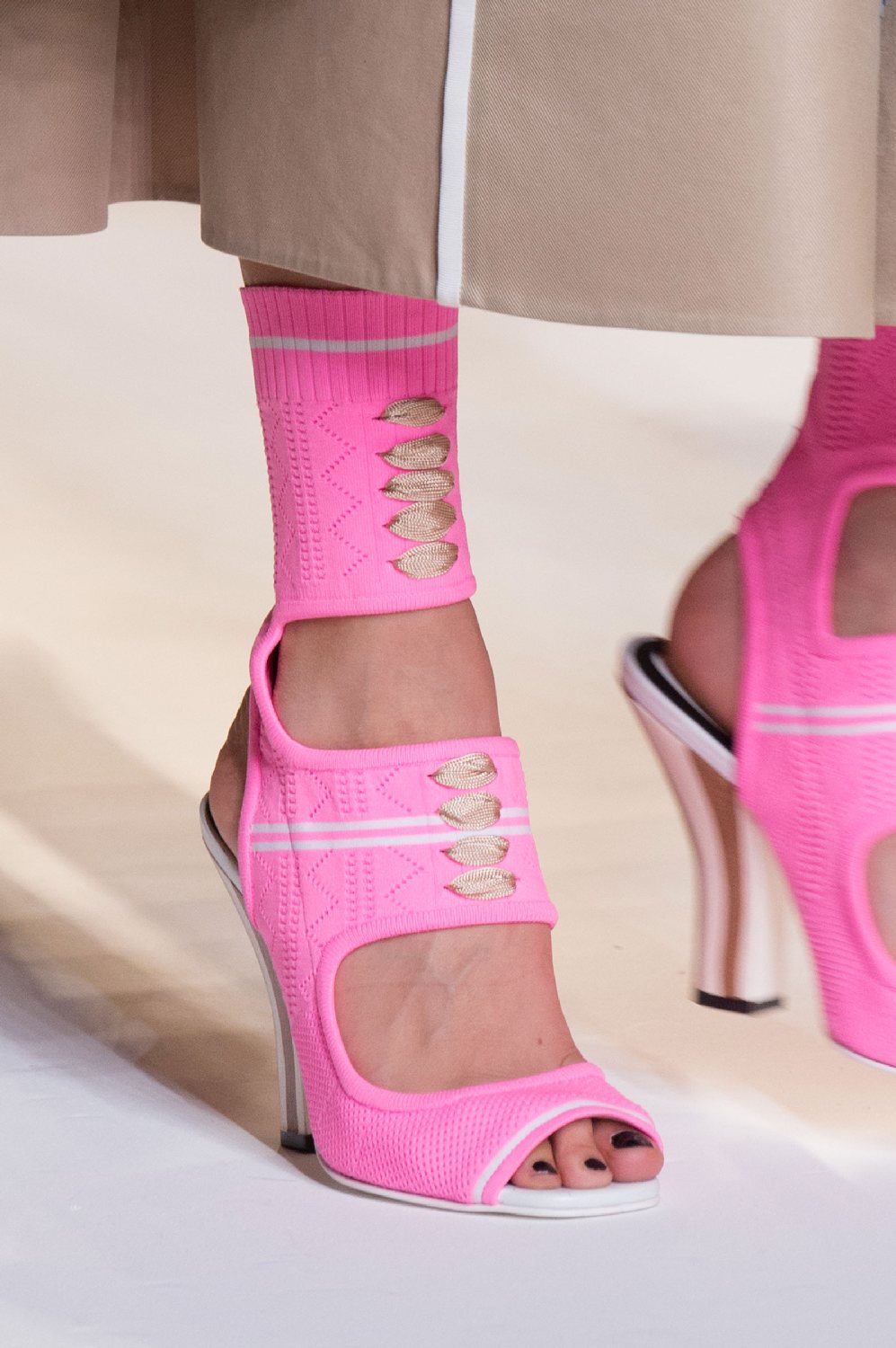 fendi pink heels