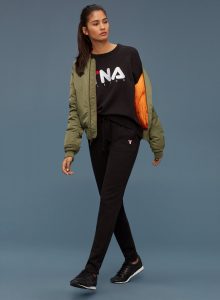 Aritzia TNA Streetwear 7