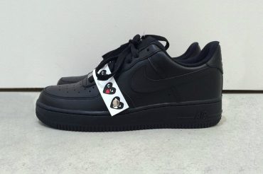 nike commes des garcon cdg emoji 2