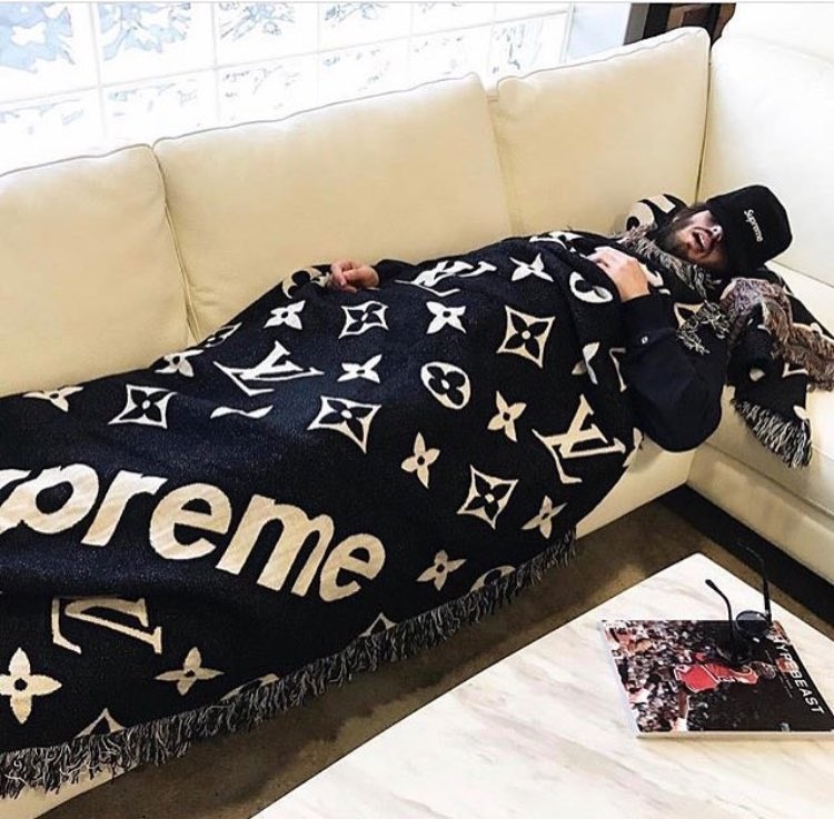 LOUIS VUITTON Supreme collaboration Blanket Size Approximately W70.9 –  GALLERY RARE Global Online Store