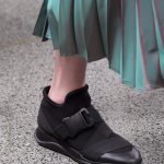 Christopher Kane Accessories Fall 2017 Runway 8