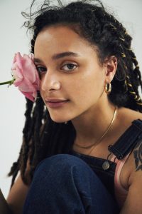 vans urban outfitters sasha lane 2