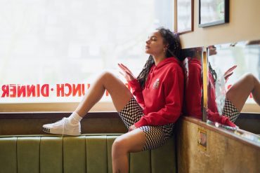 vans urban outfitters sasha lane 31