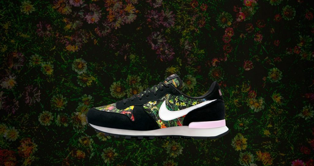 Nike internationalist hot sale floral