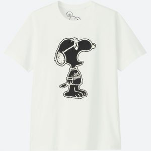 kaws uniqlo snoopy 3