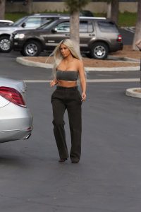 kim kardashian yeezy season 6 december 2017 59