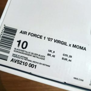 nike off white moma box 2018