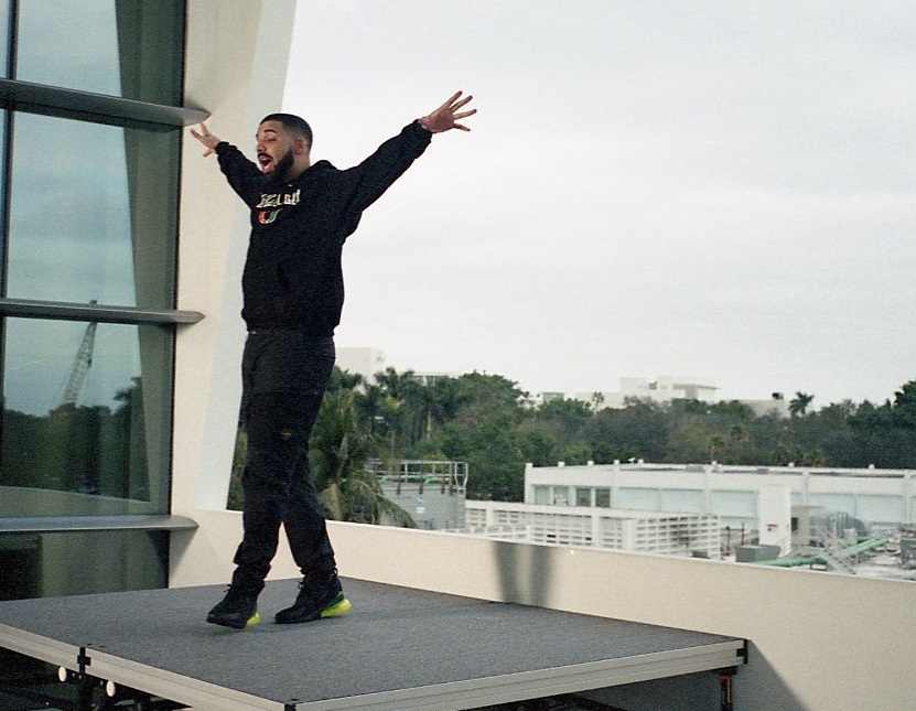 Drake Said To Be Talking Team Switch 