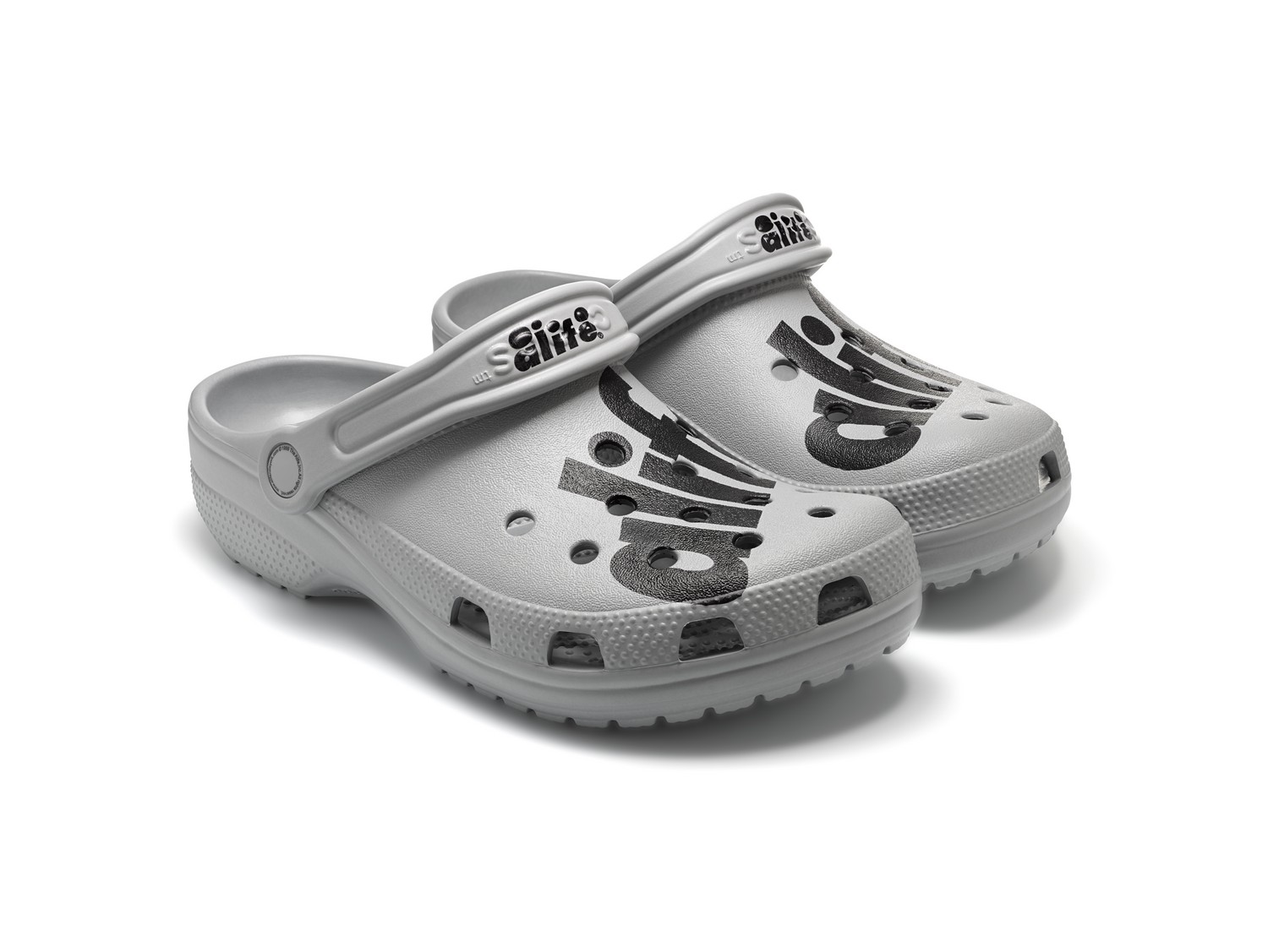 crocs alife clogs