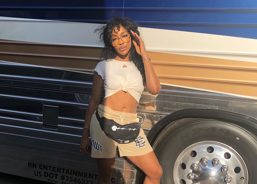 SZA Returns To TDE Tour, Says Her Voice Is Permanently Damaged