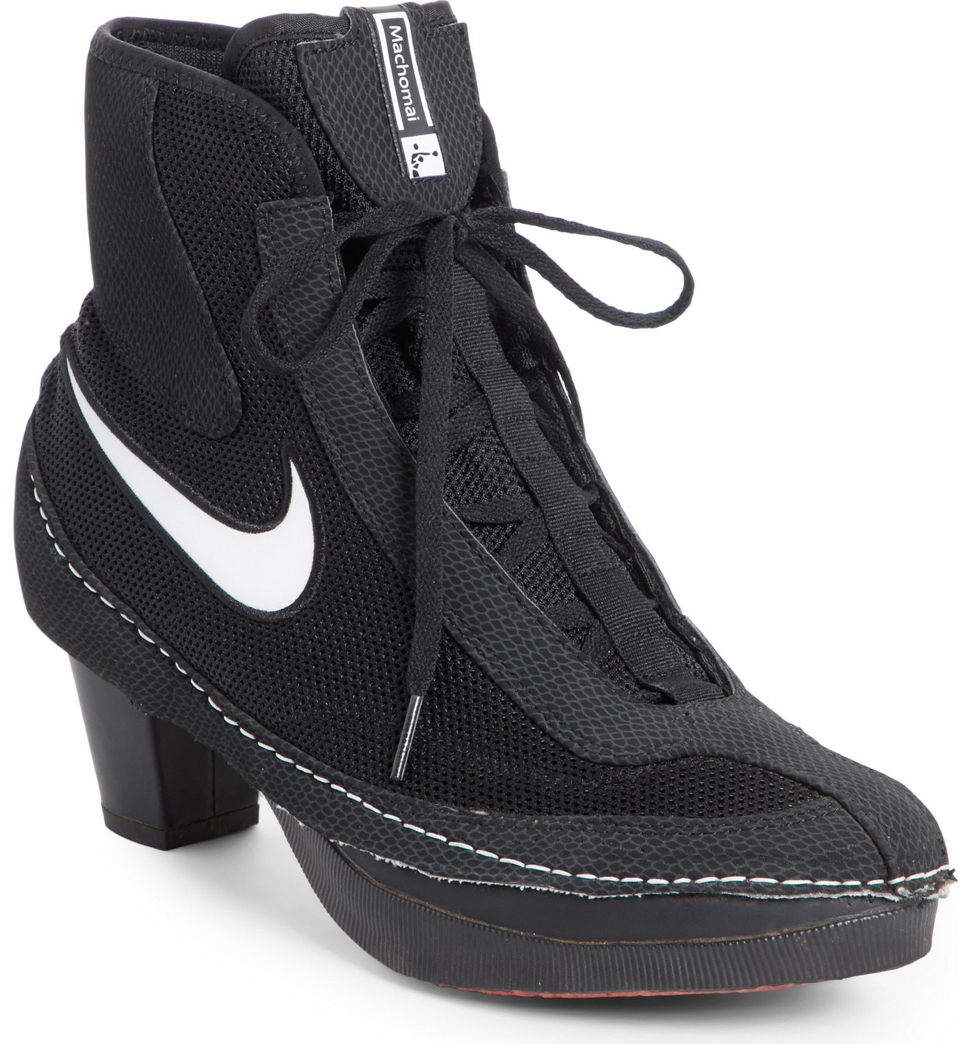 nike bootie shoes