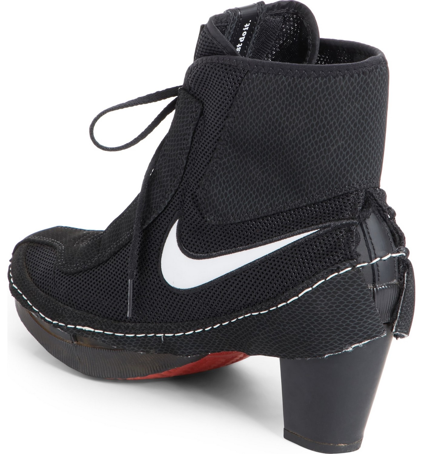 nike bootie shoes