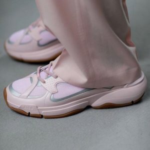 dior-sneaker-spring-2019