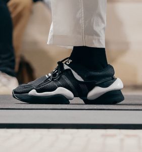 Adidas Y-3 Maintains Sleek Approach For Spring 2019 5 y-3-adidas-spring-2019