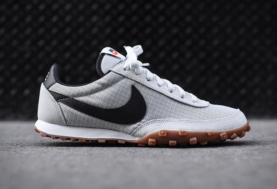 Nike Women's Off-White Waffle Racer Shoes