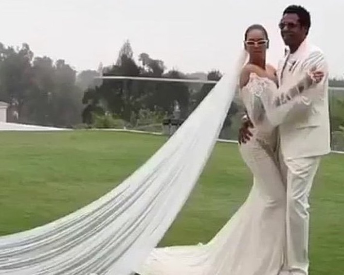 First Official Look At Beyonc s Galia Lahav Vow Renewal Dress 