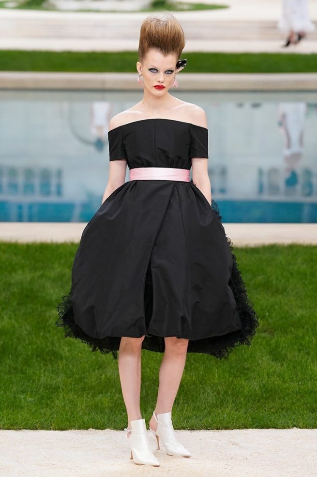 Karl Lagerfeld Notably Absent At Spring 2019 Couture Presentation