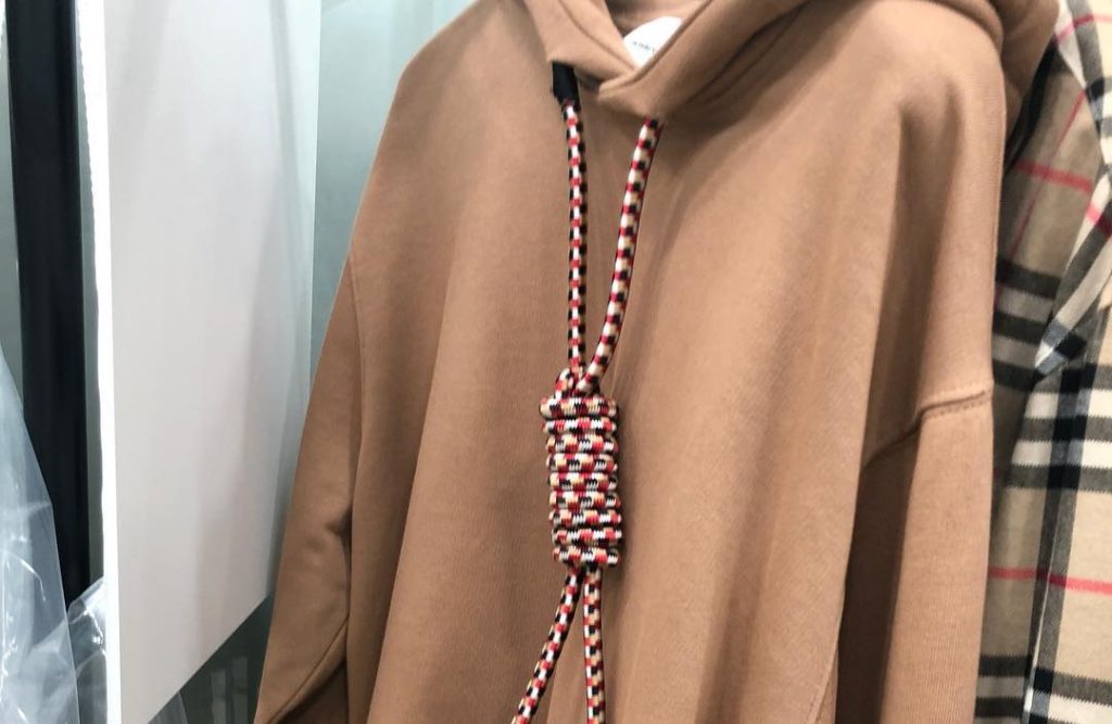 burberry-noose-image