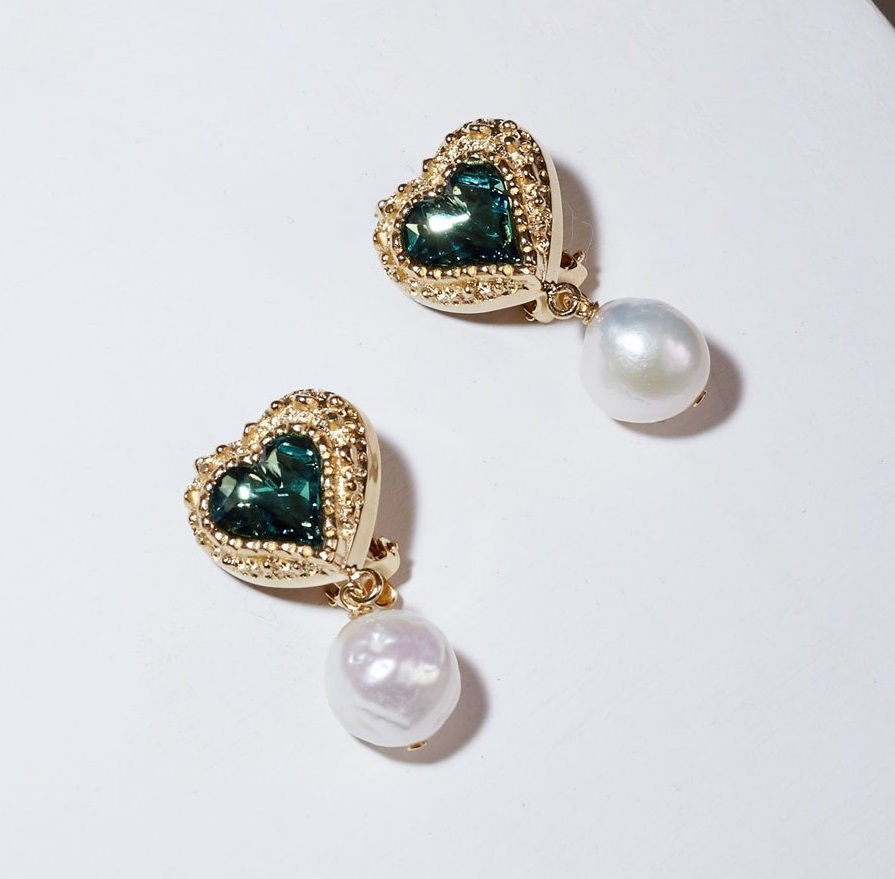 safsafu-emerald-earrings-4