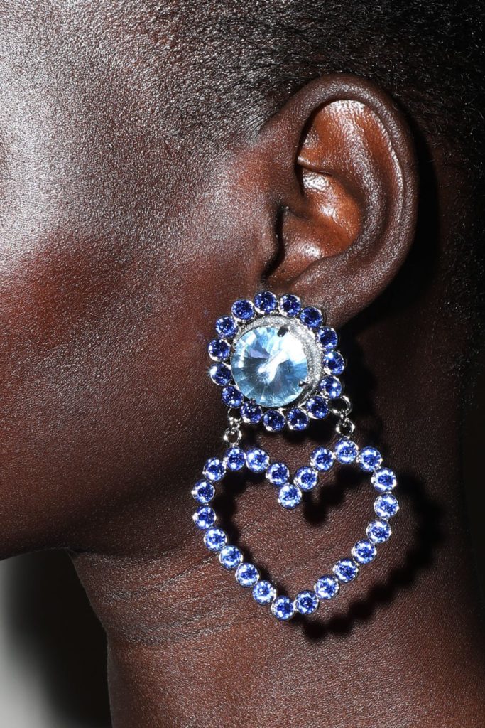safsafu-saffire-heart-earrings-2
