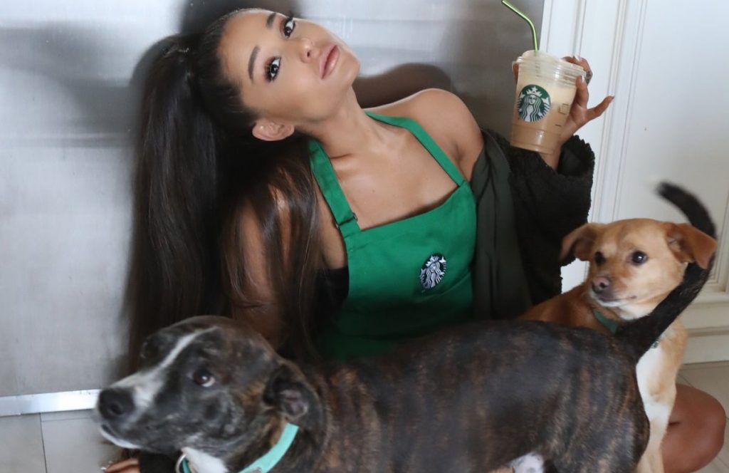 ariana-grande-starbucks-cloud-macchiato-1