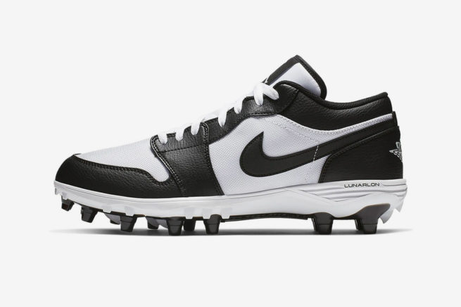 retro 1 football cleats