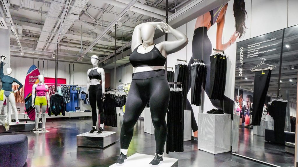 nike-introduces-plus-size-mannquins-into-their-london-store