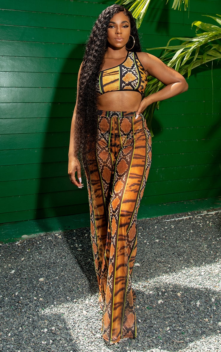 ashanti-prettylittle-thing-july-2019