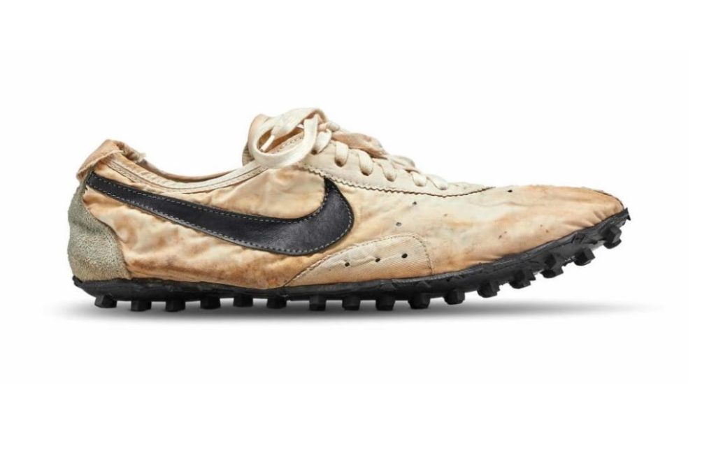 nike-auction-waffle-sneaker