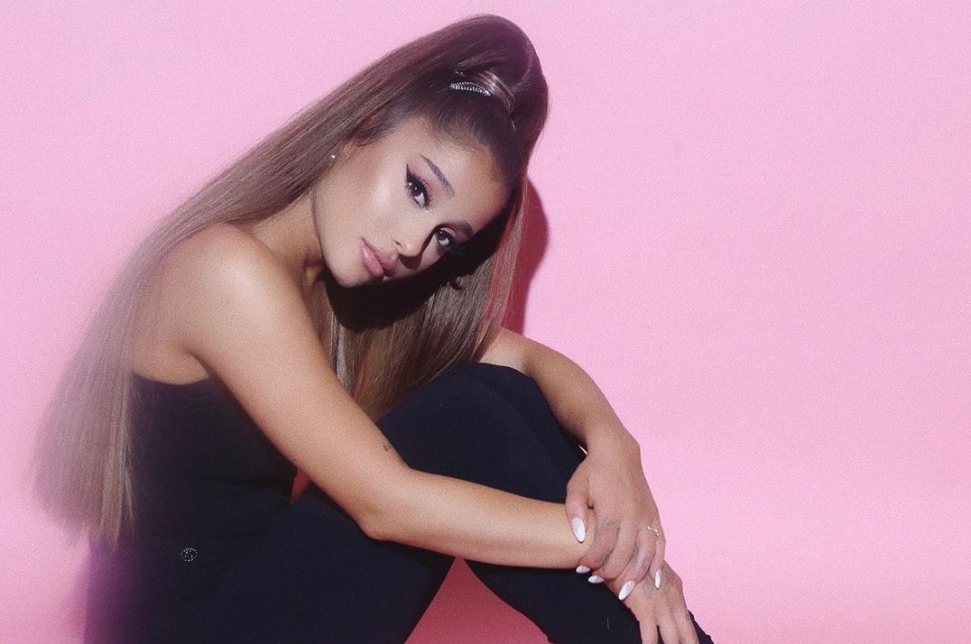 Ariana Grande Sues Forever 21 For Using Her Likeness And Lyrics In Ads ...