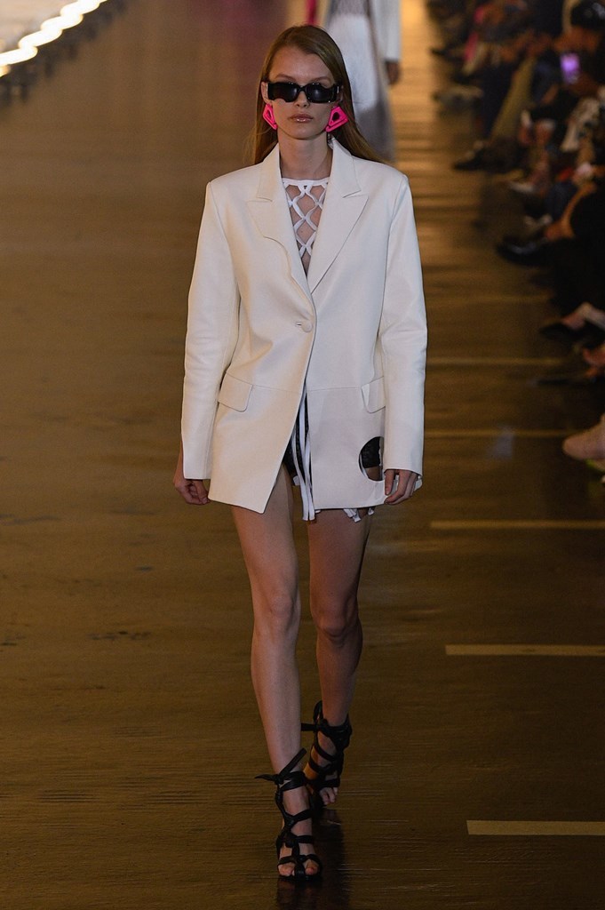 off-white-women-paris-fashion-week-spring-2020