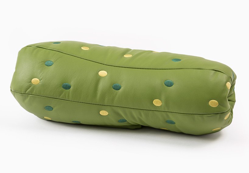 seletti-pickle-pillow