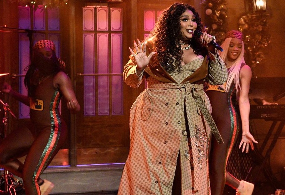 lizzo gucci dress snl