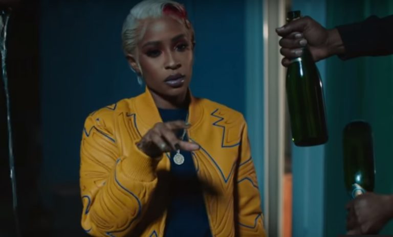 Dej Loaf's Blue Hair Transformation: See Her Bold New Look - wide 8