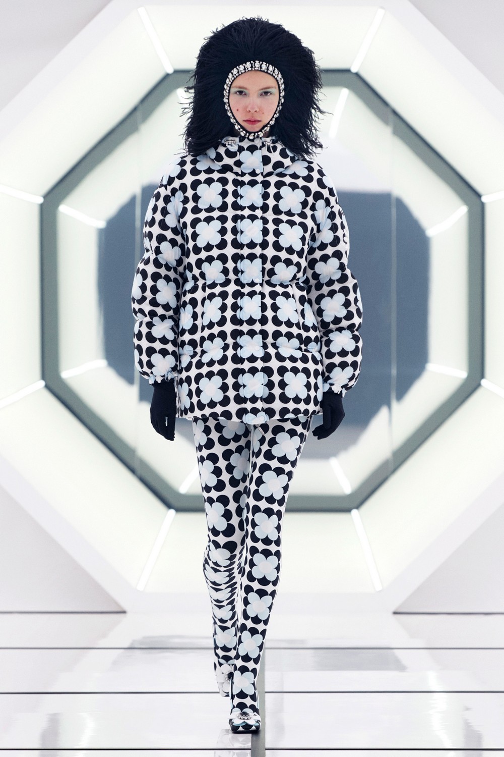 moncler-genius-richard-quinn-fall-2020