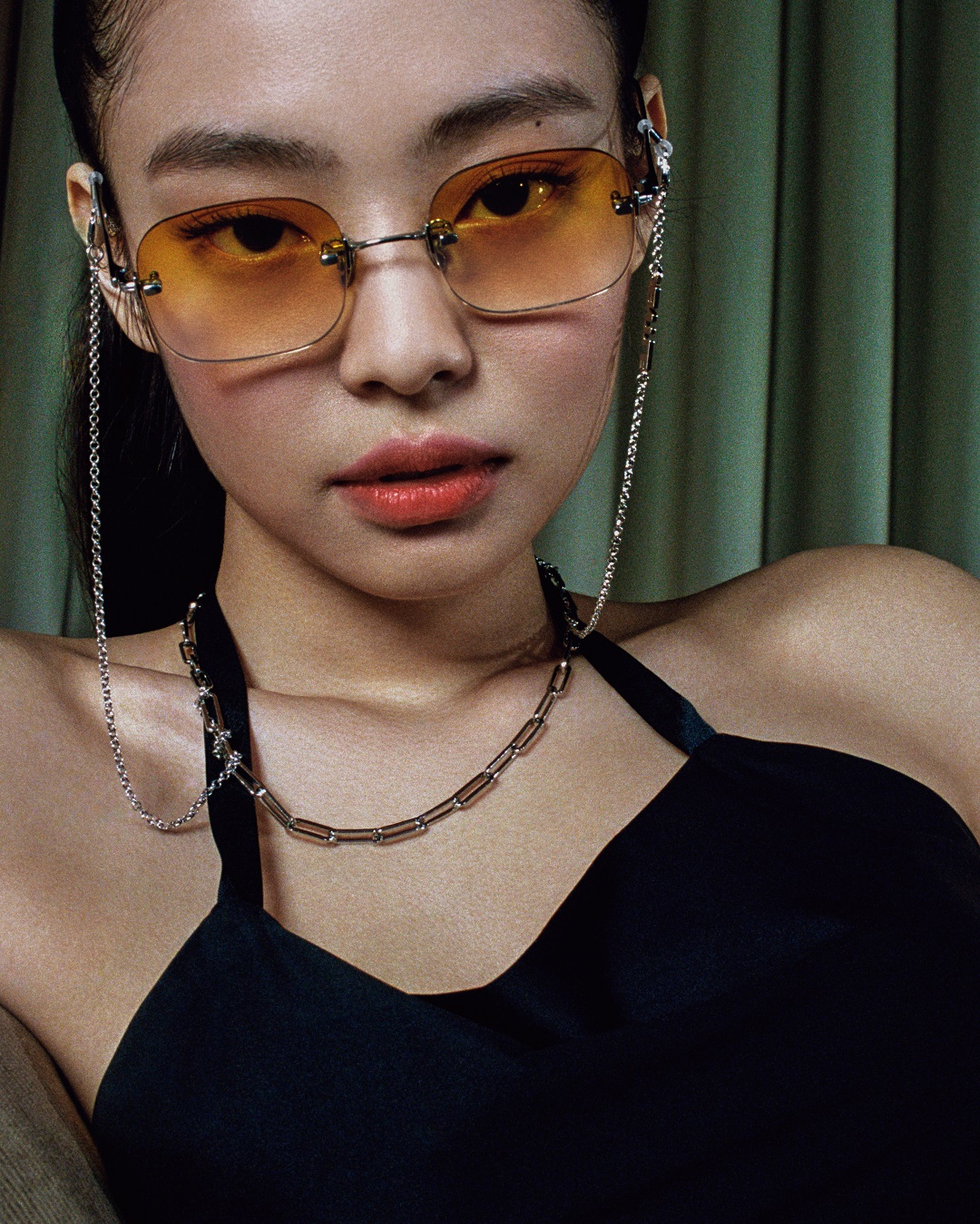 gentle-monster-jennie-blackpink-eyewear-launch-date-april-21-2020 (12)