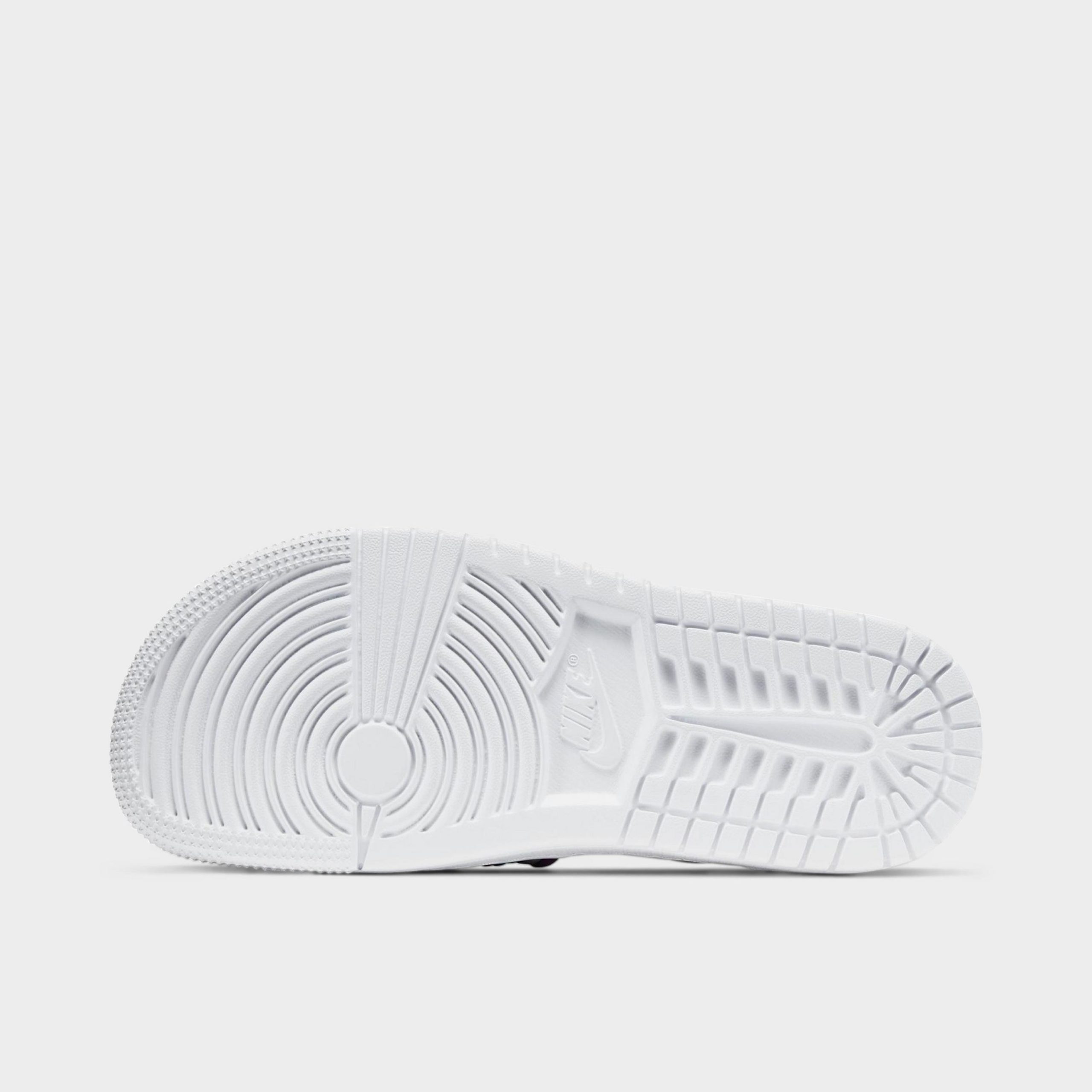 Jordan Modero Slide Is All Laced Up | SNOBETTE